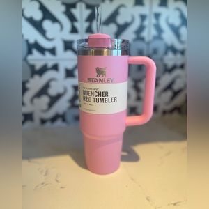 Stanley 30 oz Flowstate Tumbler-Sizzling Pink